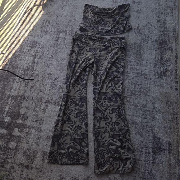 Fashion Nova Camouflage Swirl Print Women's Two Piece Set - Picture 4 of 7